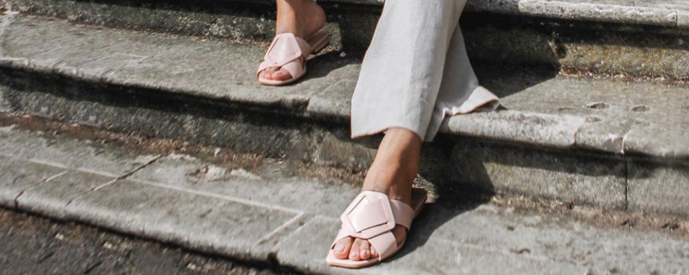 Suzannah: One Sandal, Five Looks