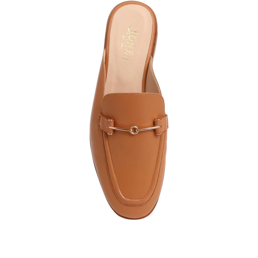 Tan