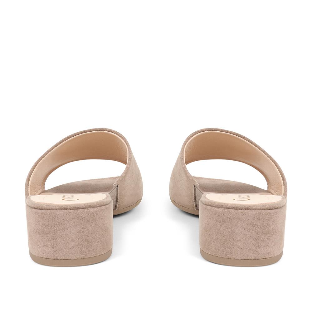 Taupe