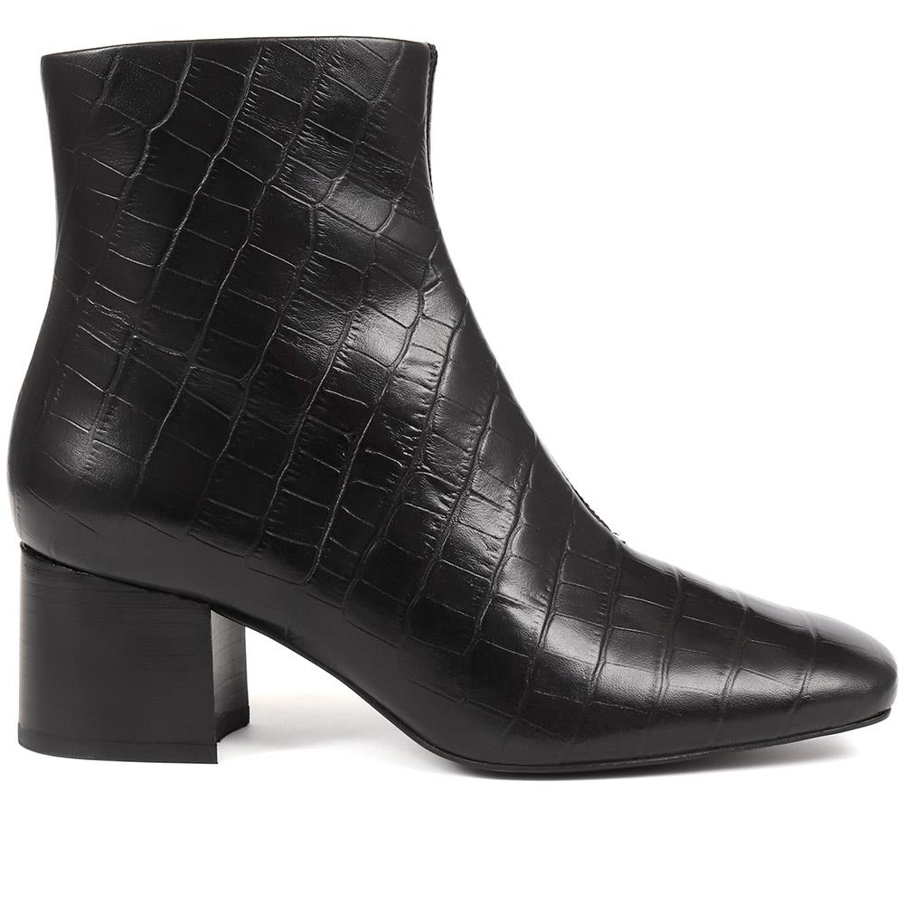 Black Croc